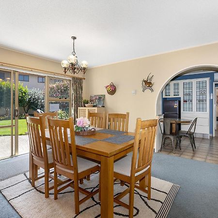 Hamilton Summer Treat- 4 Bedroom With Pool エクステリア 写真