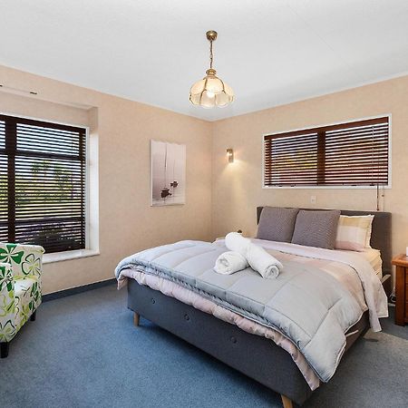 Hamilton Summer Treat- 4 Bedroom With Pool エクステリア 写真