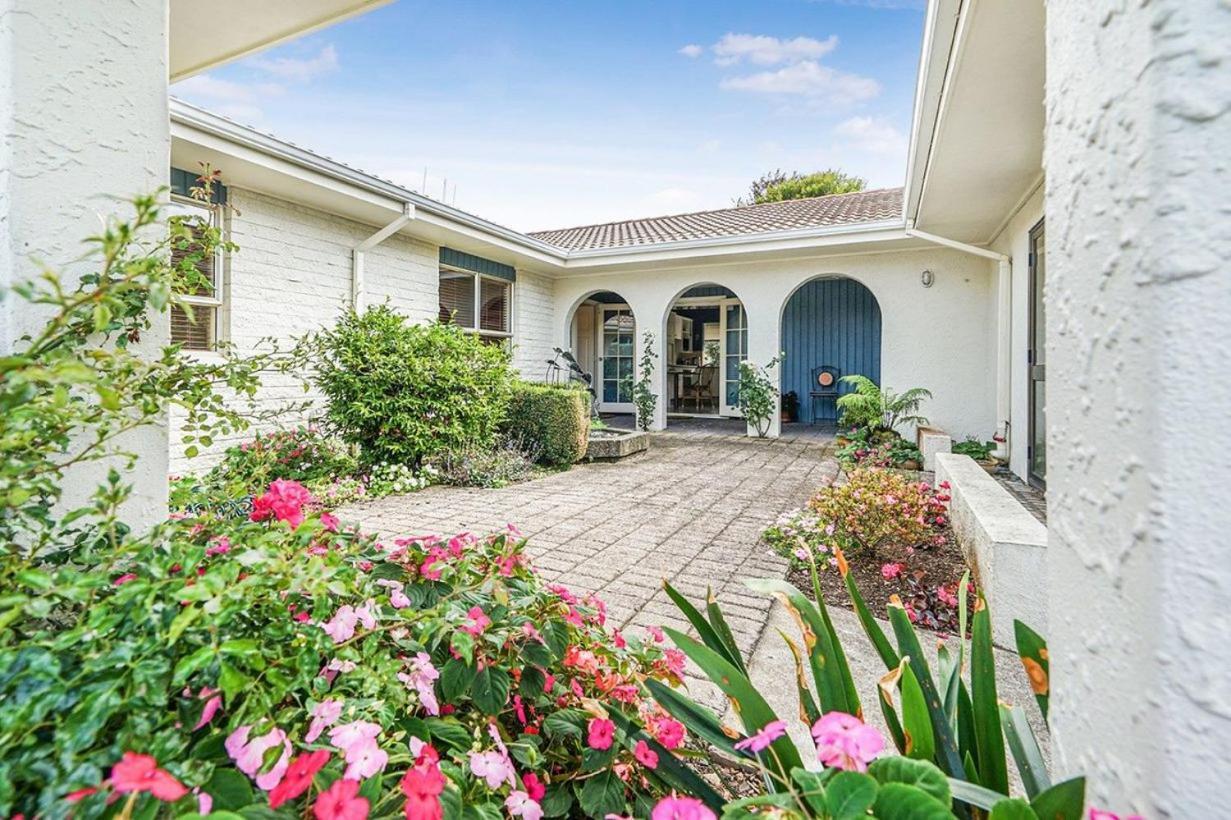 Hamilton Summer Treat- 4 Bedroom With Pool エクステリア 写真